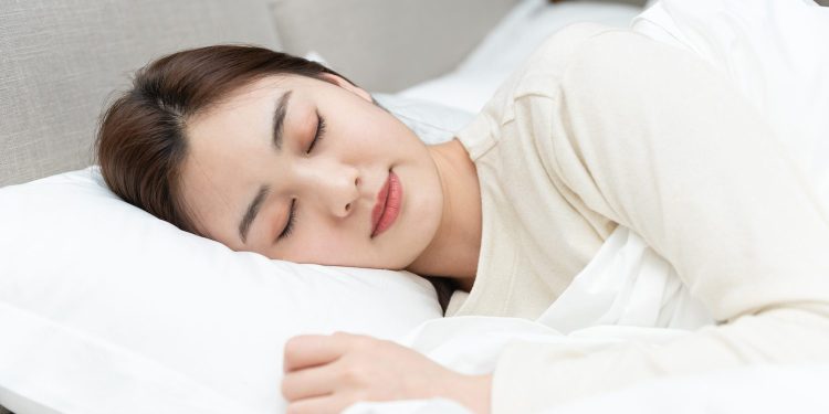 Sleeping Tips : ఎడమవైపు తిరిగి పడుకోవడం వల్ల ఇన్ని ఆరోగ్య ప్రయోజనాలా..!