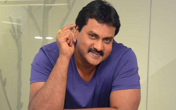 Sunil : కోలీవుడ్ లో వరుస ఆఫర్లతో దూసుకెళ్తున్న సునీల్.. రెమ్యునరేషన్ ఎంతంటే..
