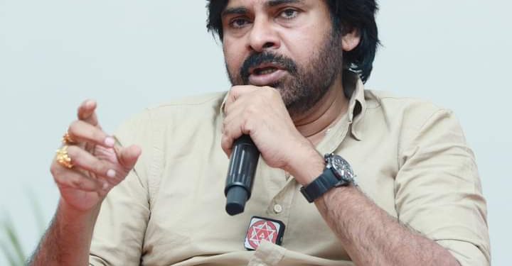 Pawan Kalyan Pressmeet : ఐఏఎస్, ఐపీఎస్ అధికారుల వేతనాల గురించి పవన్ కళ్యాణ్ షాకింగ్ కామెంట్స్..