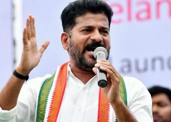 Telangana Elections 2023 : కాంగ్రెస్ పార్టీని బీజేపీ టార్గెట్ చేసిందా..? రేవంత్ రెడ్డి షాకింగ్ కామెంట్స్..