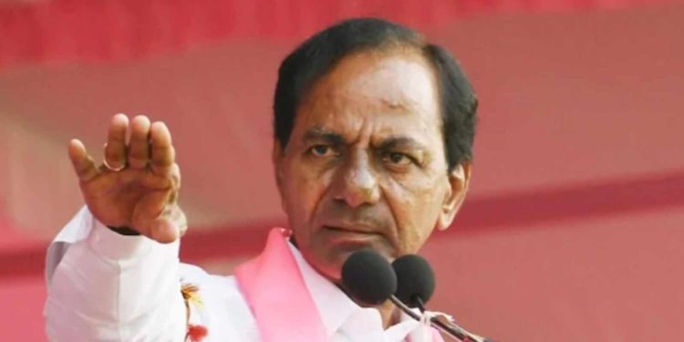 KCR with the Slogan of Regionalism : పాత పాటనే కొత్తగా పాడుతున్న కేసిఆర్.. ఈ చిన్న లాజిక్ బలే మిస్ అయ్యాడే..!!