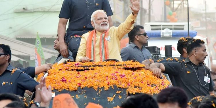 Modi road show in Hyderabad : హైదరాబాదులో ప్రధాని రోడ్ షో.. తెలుగు స్పీచ్ తో అదరగొట్టిన మోదీ..