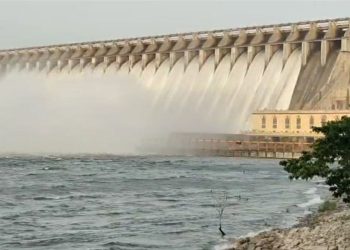 Water Conflict at Nagarjuna Sagar : నాగార్జునసాగర్ వద్ద హై టెన్షన్.. అసలు గొడవ ఏంటి..?  