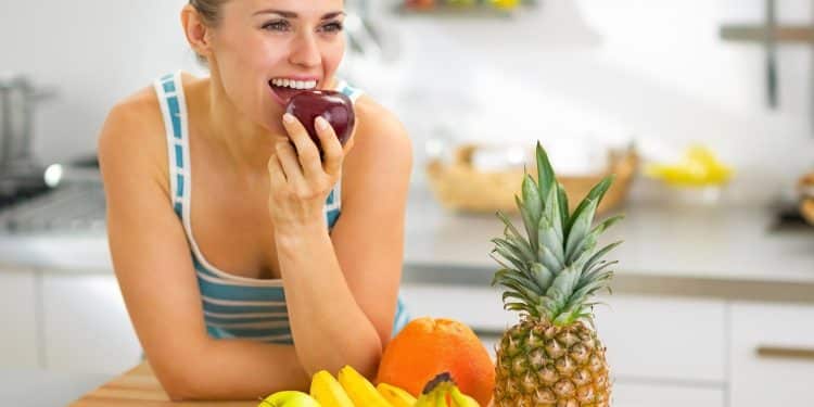 Cholesterol Reduced Fruits : రక్తనాళాల్లో పేరుకుపోయిన చెడు కొలెస్ట్రాల్ ని తగ్గించే పండ్లు ఇవే..
