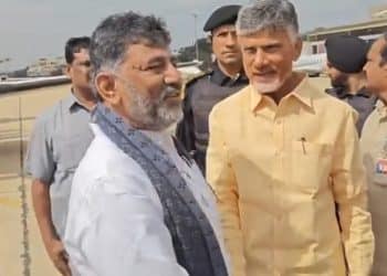 Chandrababu with DK : చంద్రబాబుతో డీకే శివకుమార్ మాటామంతీ..