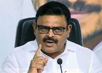 Ambati Rambabu Fire on Ramoji Rao : రామోజీరావు, చంద్రబాబులపై అంబటి రాంబాబు ఘాటు వ్యాఖ్యలు..