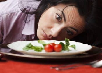 This Food is Very Dangerous for Mental Health : మానసిక ఆరోగ్యాన్నీ దెబ్బతీసే ఆహారాలు.. తింటే అంతే సంగతులు..