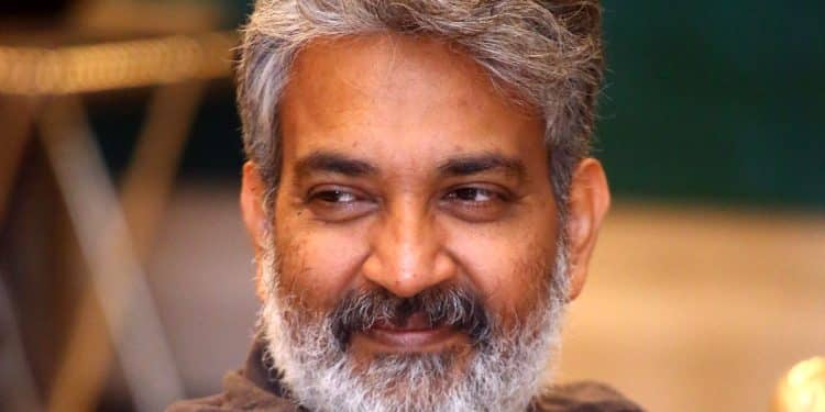 Special Story by Director Rajamouli : సరిలేరు తనకెవ్వరు అనుకున్న రాజమౌళికి ఊహించని షాక్.. స్పెషల్ స్టోరీ మీకోసం..
