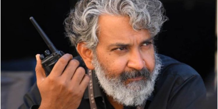 Special Story by Director Rajamouli : సరిలేరు తనకెవ్వరు అనుకున్న రాజమౌళికి ఊహించని షాక్.. స్పెషల్ స్టోరీ మీకోసం..