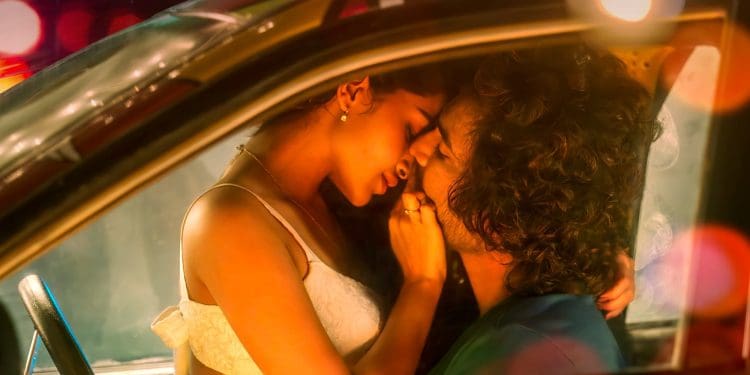 Tillu Square OTT : టిల్లు స్క్వేర్  ఓటీటీ రేటు చుస్తే షాక్ అవ్వాల్సిందే..