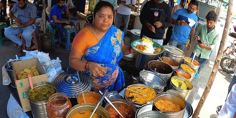 Street Food Kamari