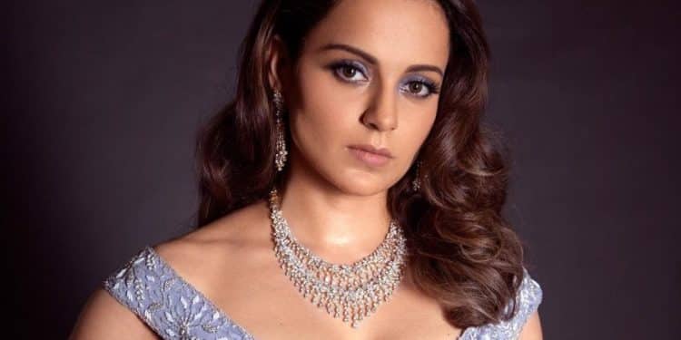 Kangana Ranaut Shocking Comments : కాంట్రవర్సీలకు అడ్డా కంగనా.. ఏకిపారేస్తున్న నెటిజన్లు..