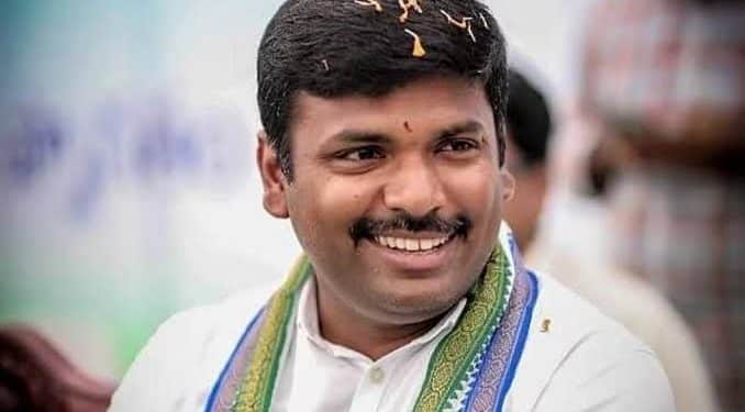 Gudivada Amarnath : ముందు తమరికి సీట్ ఉందా..?