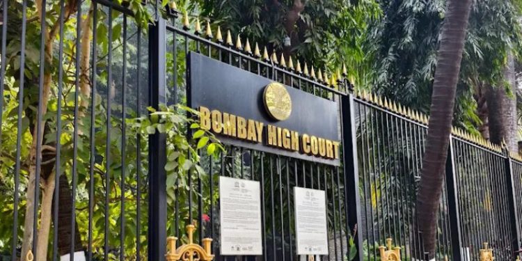 Bombay High Court: శృంగారానికి నిరాకరించే భార్యకు విడాకులు ఇవ్వొచ్చు, సంచలన తీర్పు వెలువరించిన బాంబే హైకోర్టు