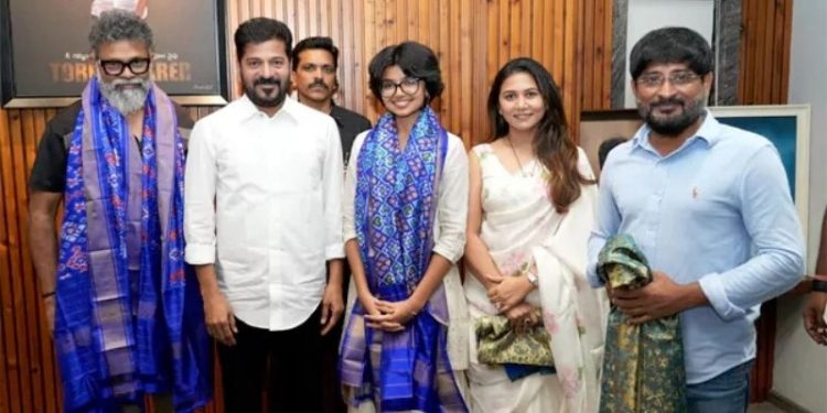 Sukumar Daughter: జాతీయ అవార్డు గెలుచుకున్న సుకుమార్ కుమార్తెను సత్కరించిన సీఎం రేవంత్ రెడ్డి