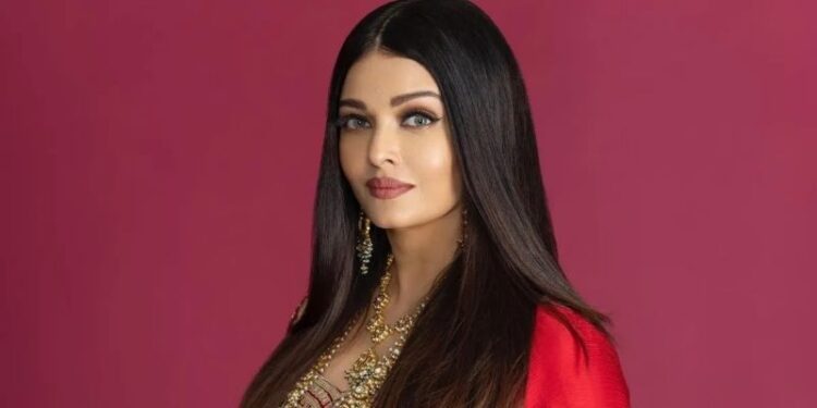 Aishwarya Rai: డీప్‌ఫేక్‌ల కేసులో ఐశ్వర్యరాయ్‌ రూ.4 కోట్ల దావా.. 250 వీడియోలు తొలగించిన యూట్యూబ్