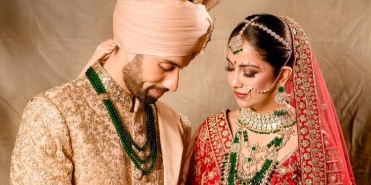 Avika Gor: డబ్బు కోసం ఎంతకైనా దిగజారుతావా.. అవికా గోర్ రియాల్టీ షో పెళ్లిపై ట్రోల్స్.. ఘాటుగా స్పందించిన నటి