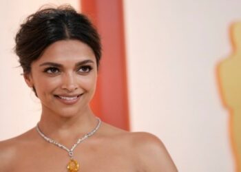 Deepika Padukone: ఆ హీరోలందరూ రోజూ 8 గంటలే పని చేస్తారు.. పేర్లు చెప్పడం ఇష్టం లేదంటూ దీపికా పదుకొణె కామెంట్లు