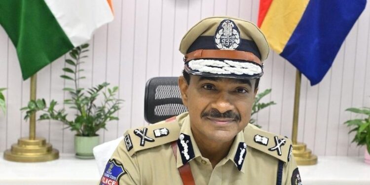 Balakrishna: బాలకృష్ణకు క్షమాపణలు చెప్పిన మాజీ సీపీ సీవీ ఆనంద్.. ఎమోజీ వివాదానికి ముగింపు