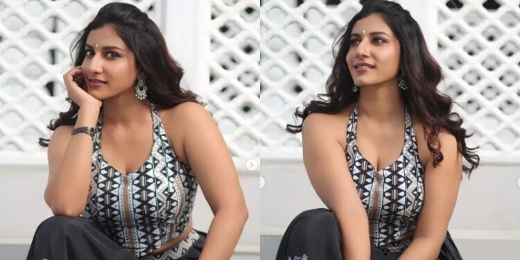 Vishnu Priya: విష్ణుప్రియ అందాల ఘాటు.. మొత్తం చూపిస్తూ మత్తెక్కిస్తోందిగా