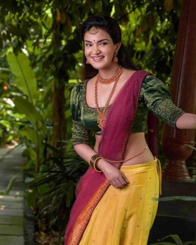 honey rose
